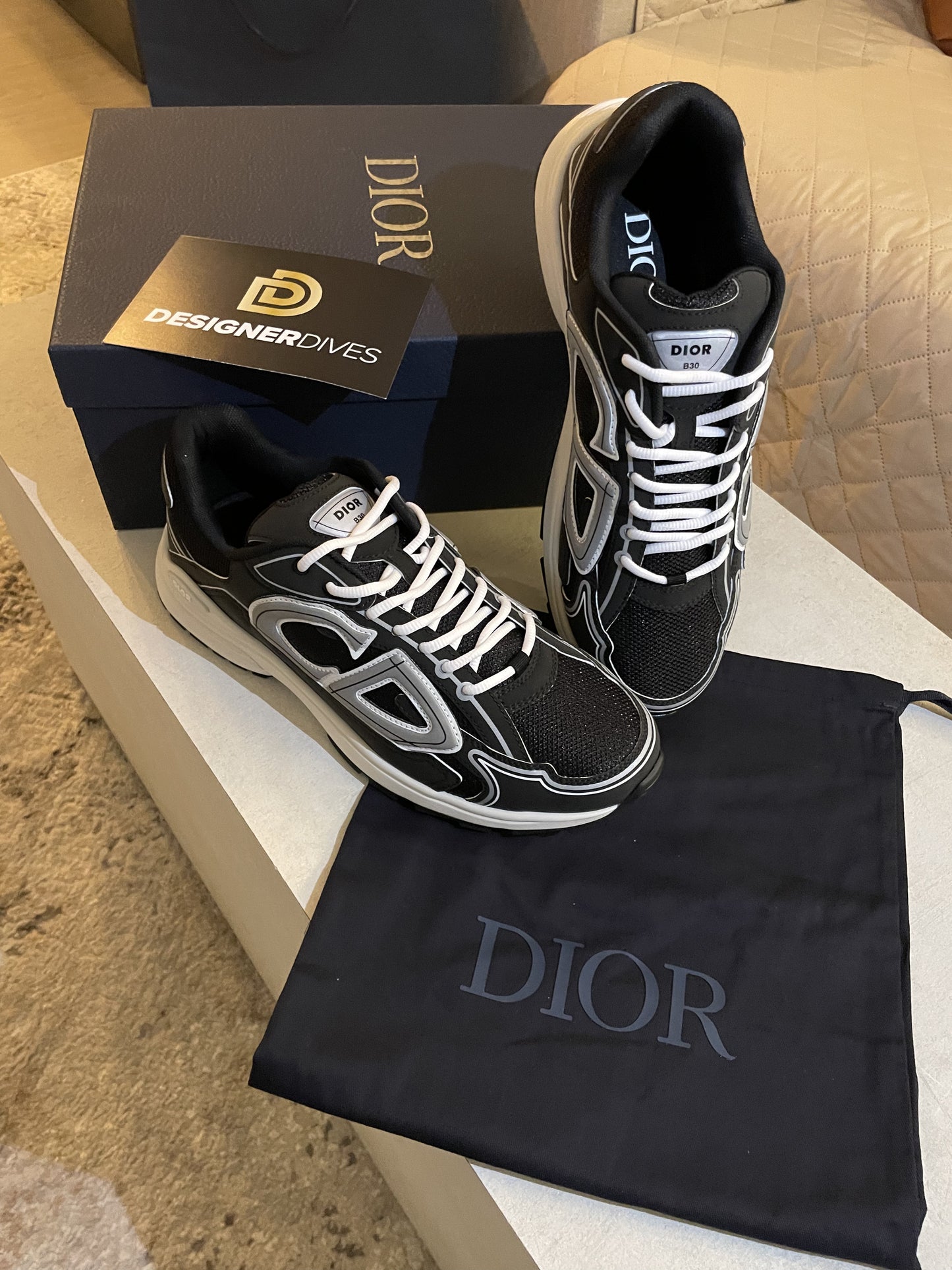 DIOR B30 - MESH BLACK & WHITE || Sneakers for Men