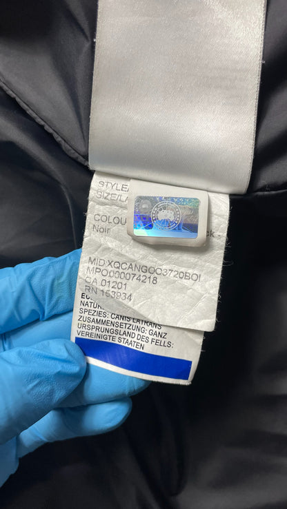 CANADA GOOSE WYNDHAM PARKA - BLACK || DESIGNER JACKET