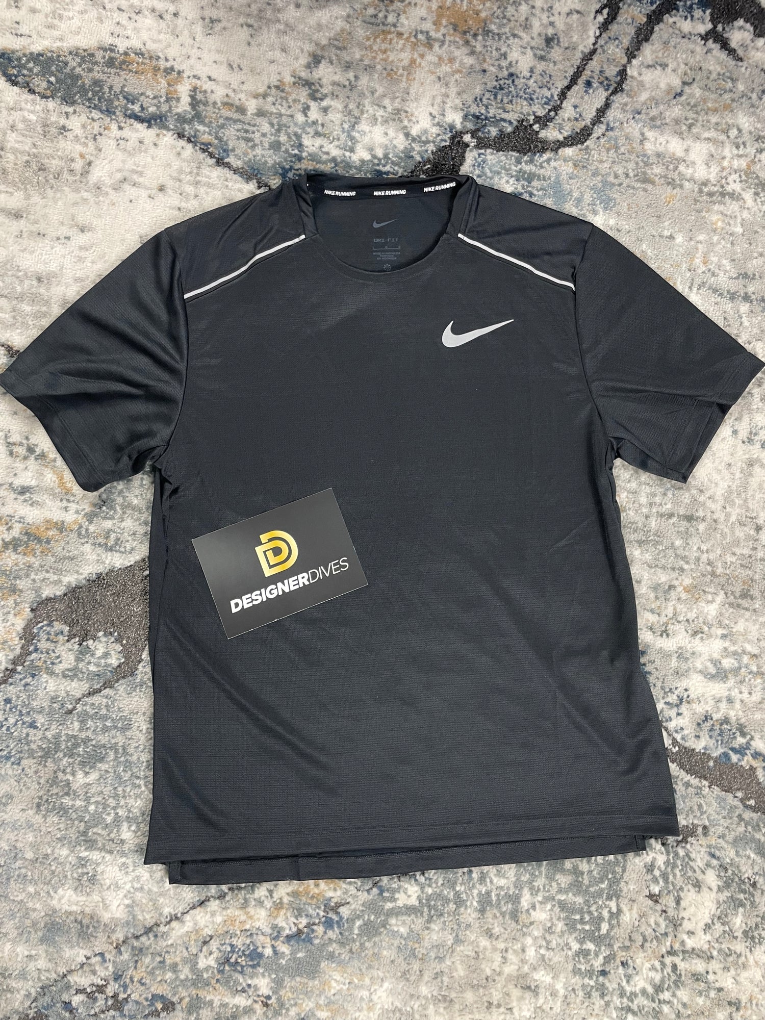 NIKE MILER 1.0 T-SHIRT - BLACK || ACTIVEWEAR FOR MEN